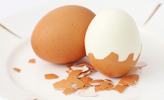 Come sgusciare le uova sode – trucchi